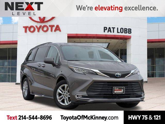 2022 Toyota Sienna XLE — Minivan — 30,584 mi — McKinney, TX