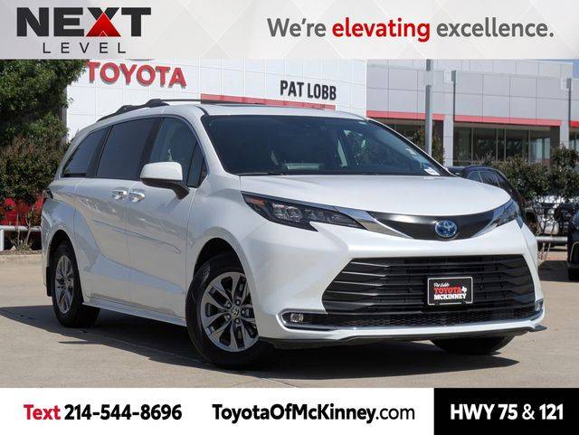 2024 Toyota Sienna XLE — Minivan — 13,837 mi — McKinney, TX