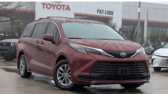 2024 Toyota Sienna LE — Minivan — 44,649 mi — McKinney, TX