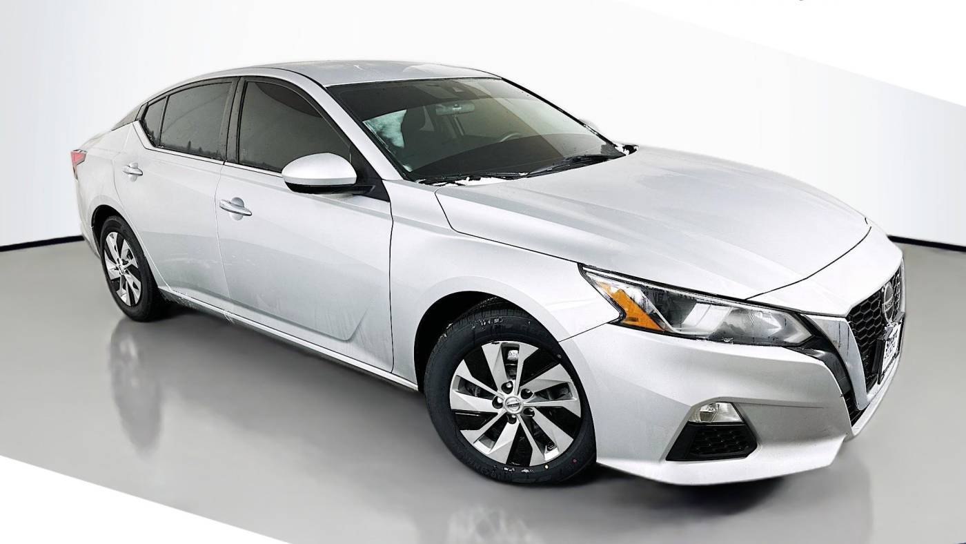 2021 Nissan Altima S — Sedan — 61,407 mi — Davenport, IA