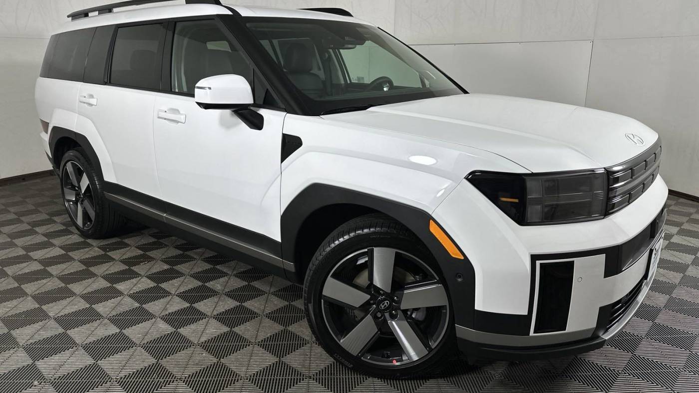2025 Hyundai Santa Fe Limited — SUV — 15 mi — Davenport, IA