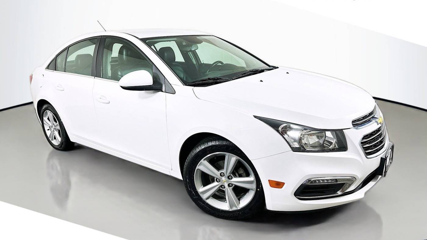 2015 Chevrolet Cruze 2LT — Sedan — 80,969 mi — Davenport, IA