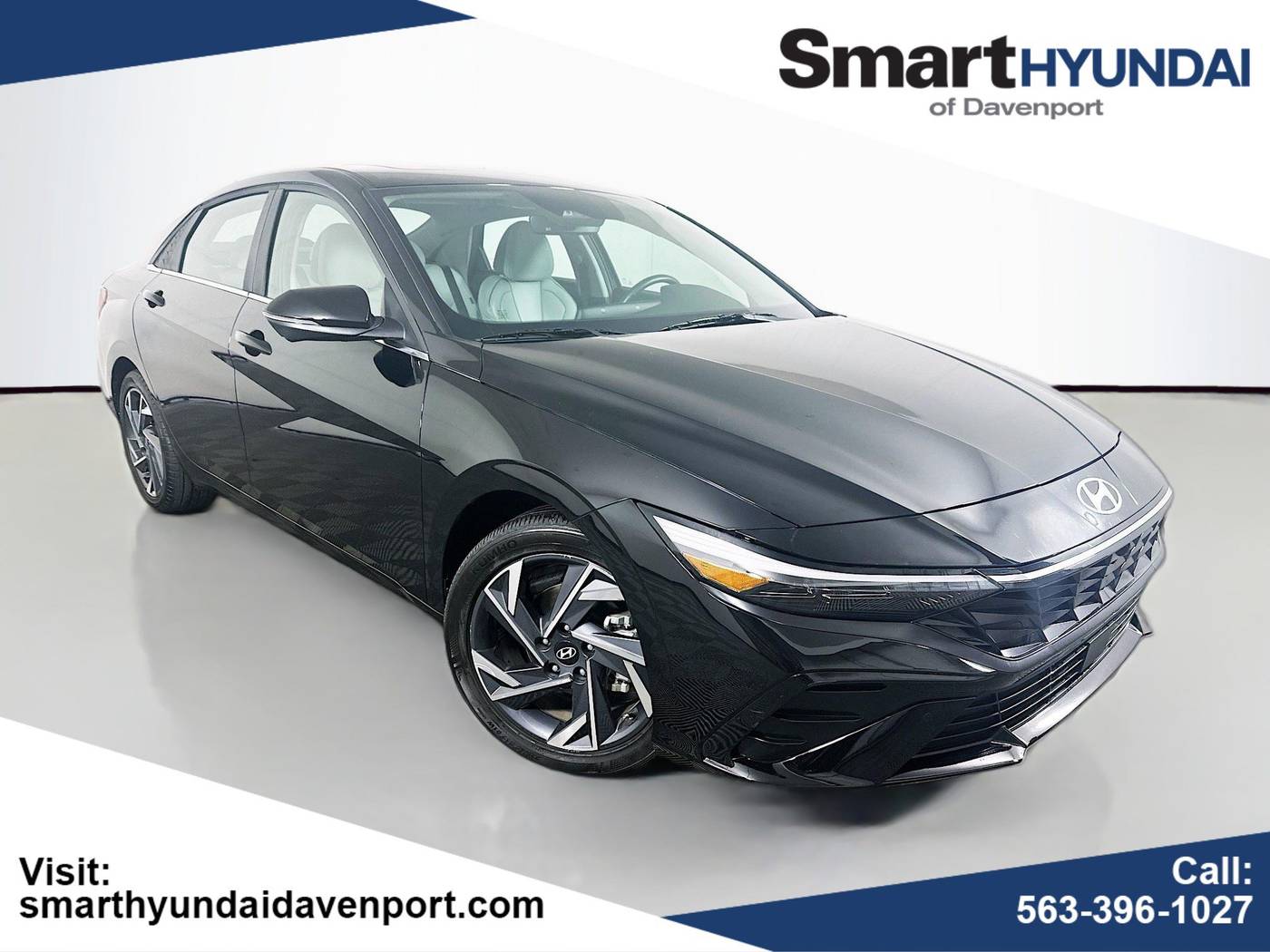 2024 Hyundai Elantra Limited — Sedan — 27,877 mi — Davenport, IA