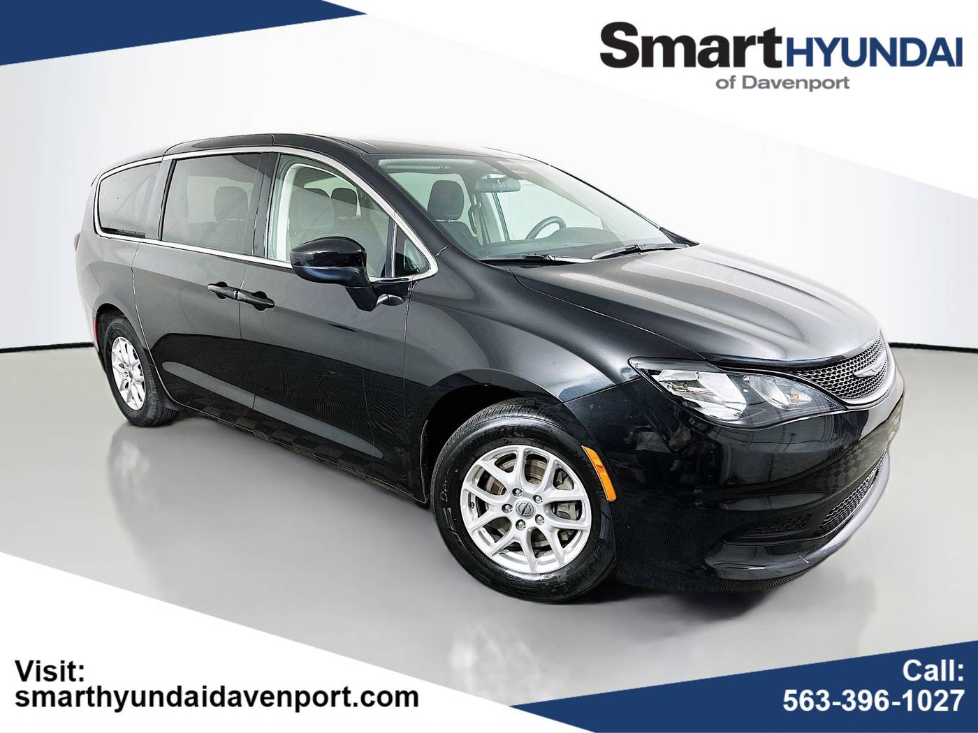 2022 Chrysler Voyager LX — Minivan — 61,269 mi — Davenport, IA