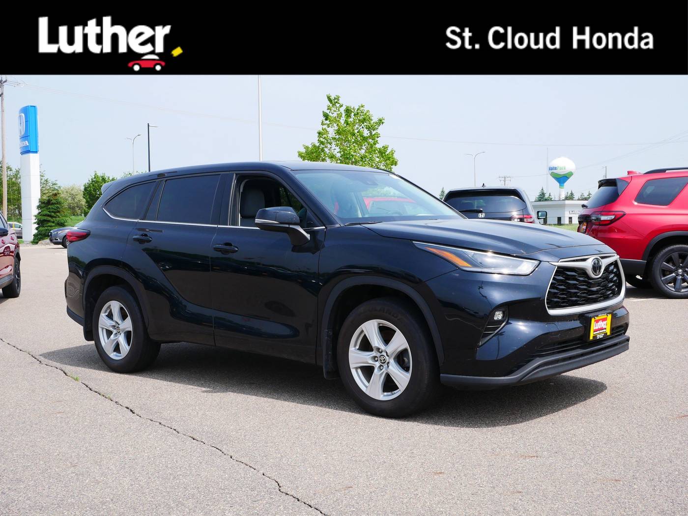 2021 Toyota Highlander LE — SUV — 100,455 mi — Wait Park, MN