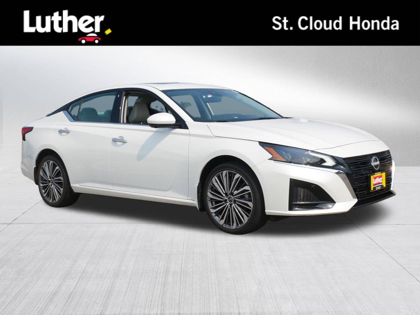 2023 Nissan Altima SL — Sedan — 37,340 mi — Wait Park, MN