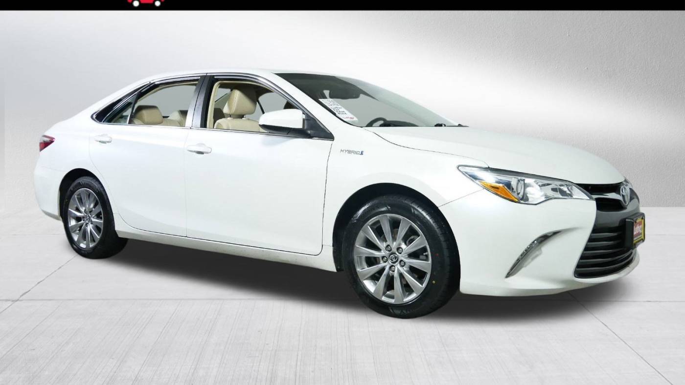 2017 Toyota Camry Hybrid XLE — Sedan — 180,196 mi — Wait Park, MN