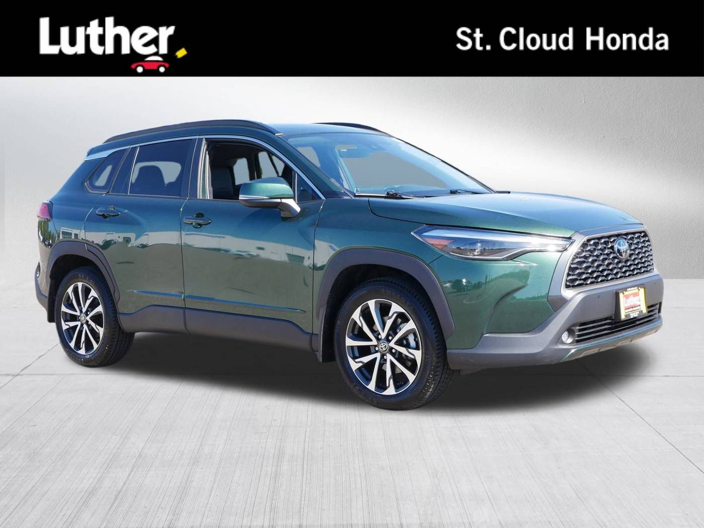 2022 Toyota Corolla Cross XLE — SUV — 24,500 mi — Wait Park, MN