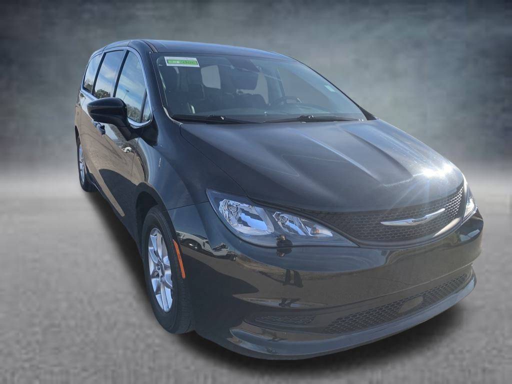 2023 Chrysler Voyager LX — Minivan — 48,129 mi — Dyersburg, TN