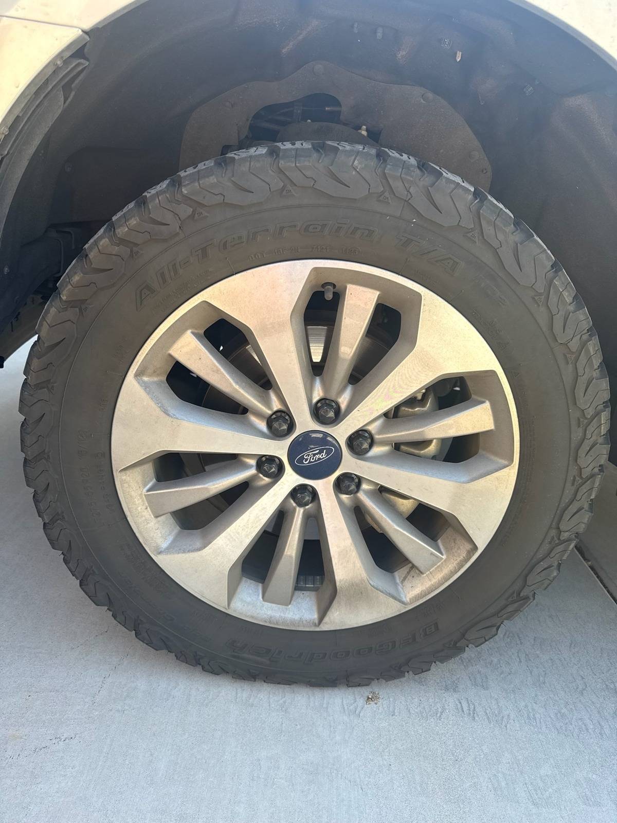 2017 Ford F-150 XL — Pickup Truck — 76,543 mi — Oracle, AZ
