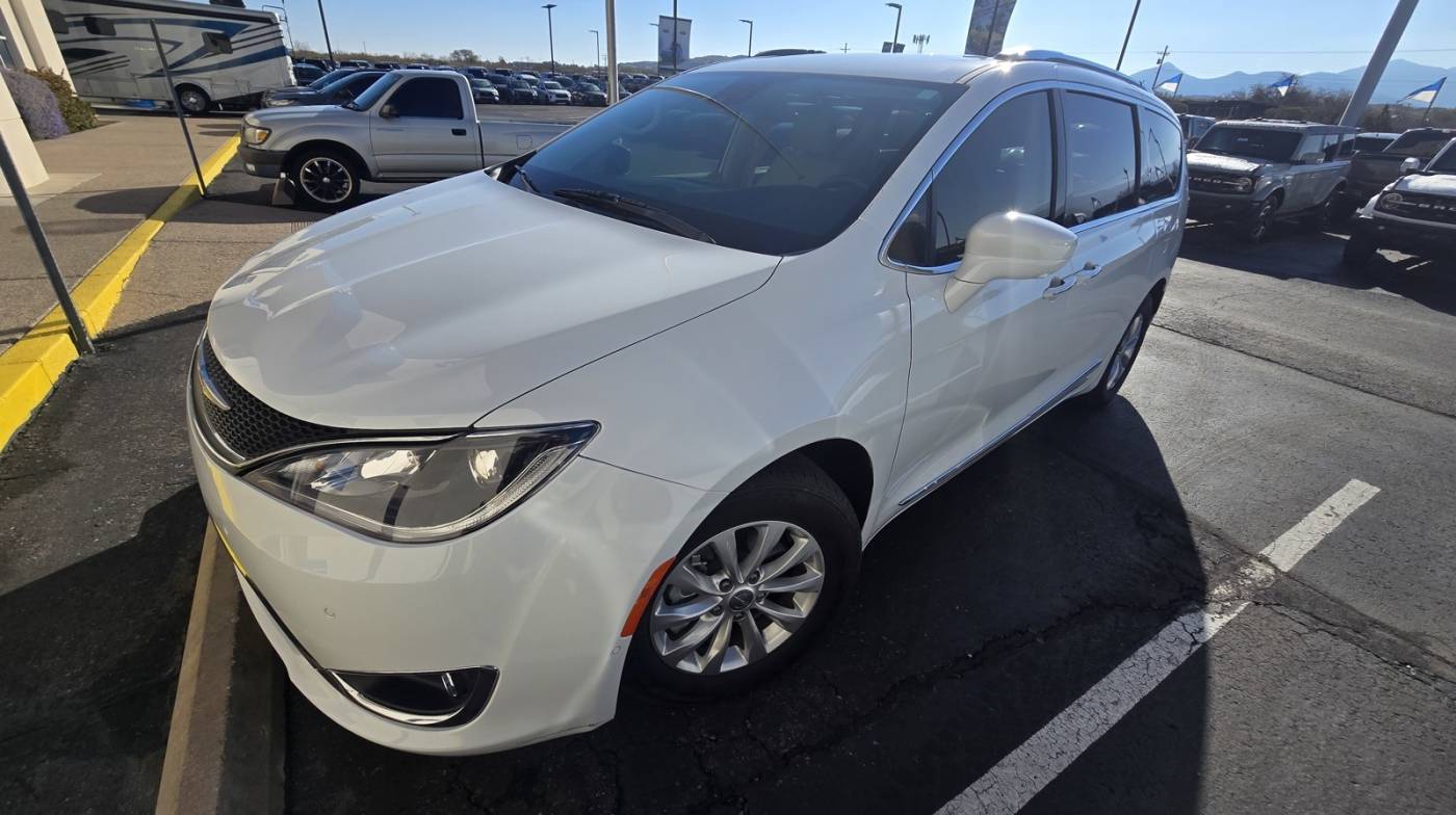 2018 Chrysler Pacifica Touring L Plus — Minivan — 42,214 mi — Oracle, AZ
