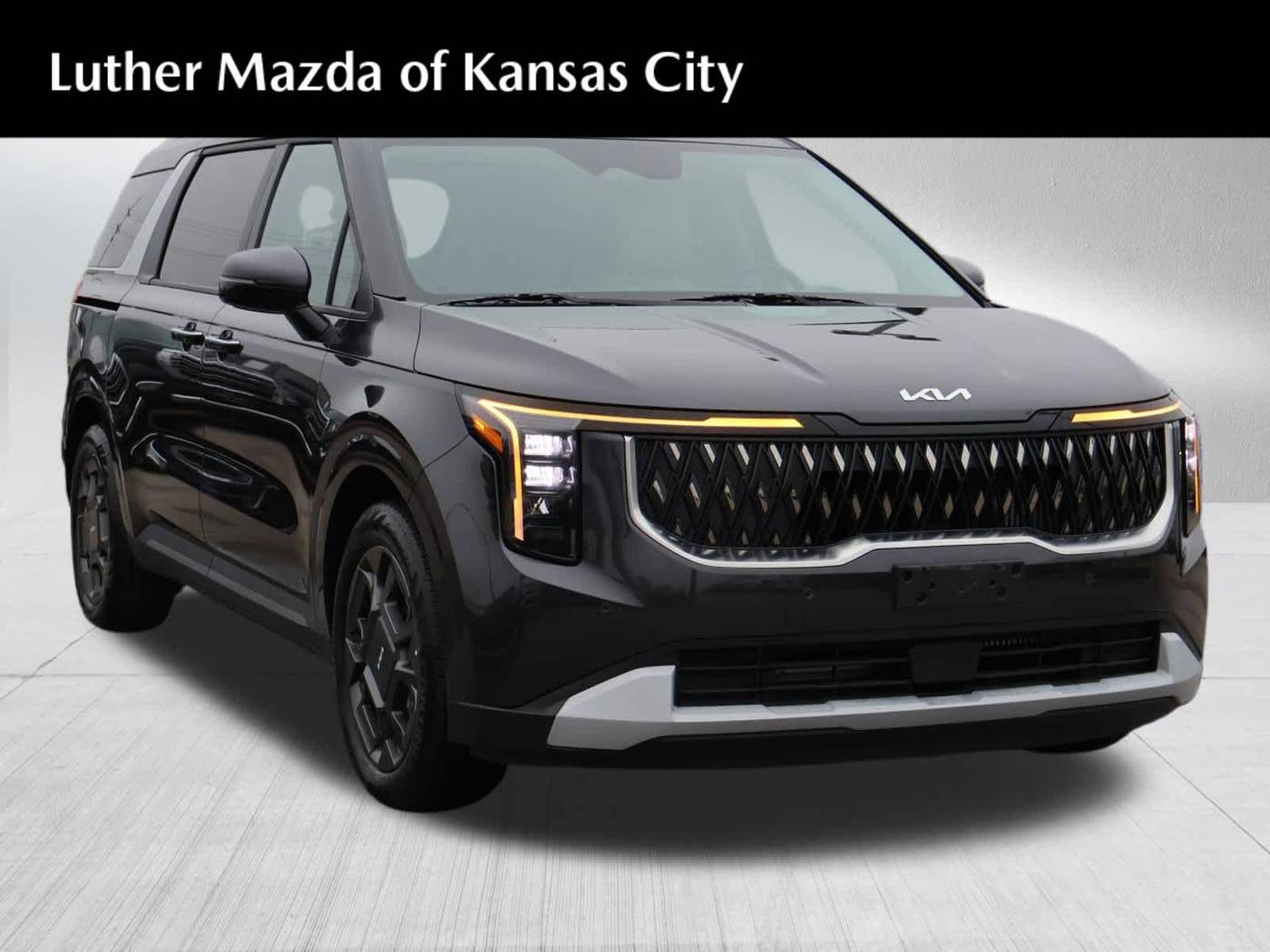 2025 Kia Carnival Hybrid EX — Minivan — 2,123 mi — Kansas City, MO