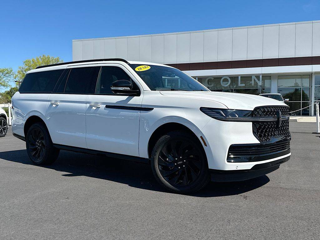 2025 Lincoln Navigator L Reserve