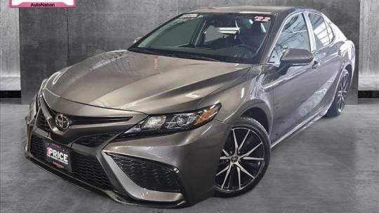 2022 Toyota Camry SE — Sedan — 18,142 mi — Colorado Springs, CO