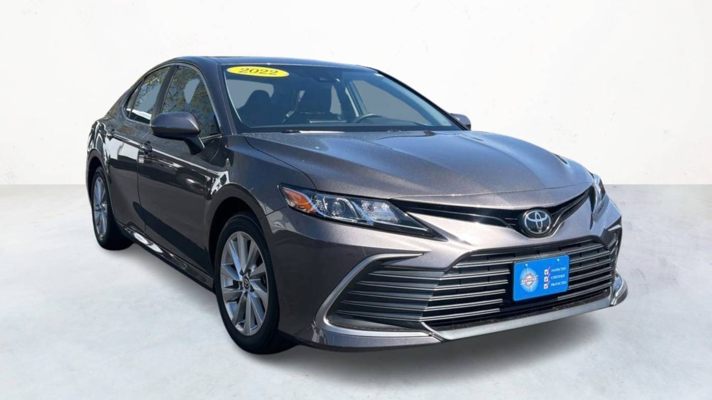 2022 Toyota Camry LE — Sedan — 19,512 mi — Nashua, NH