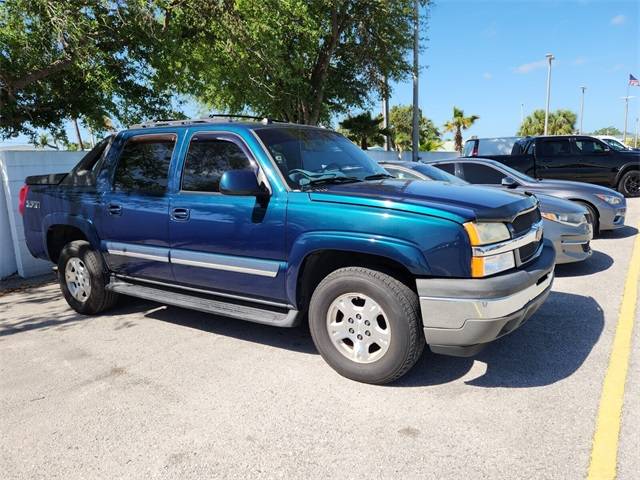 2005 Chevrolet Avalanche LS — Pickup Truck — 182,708 mi — Saint Petersburg, FL