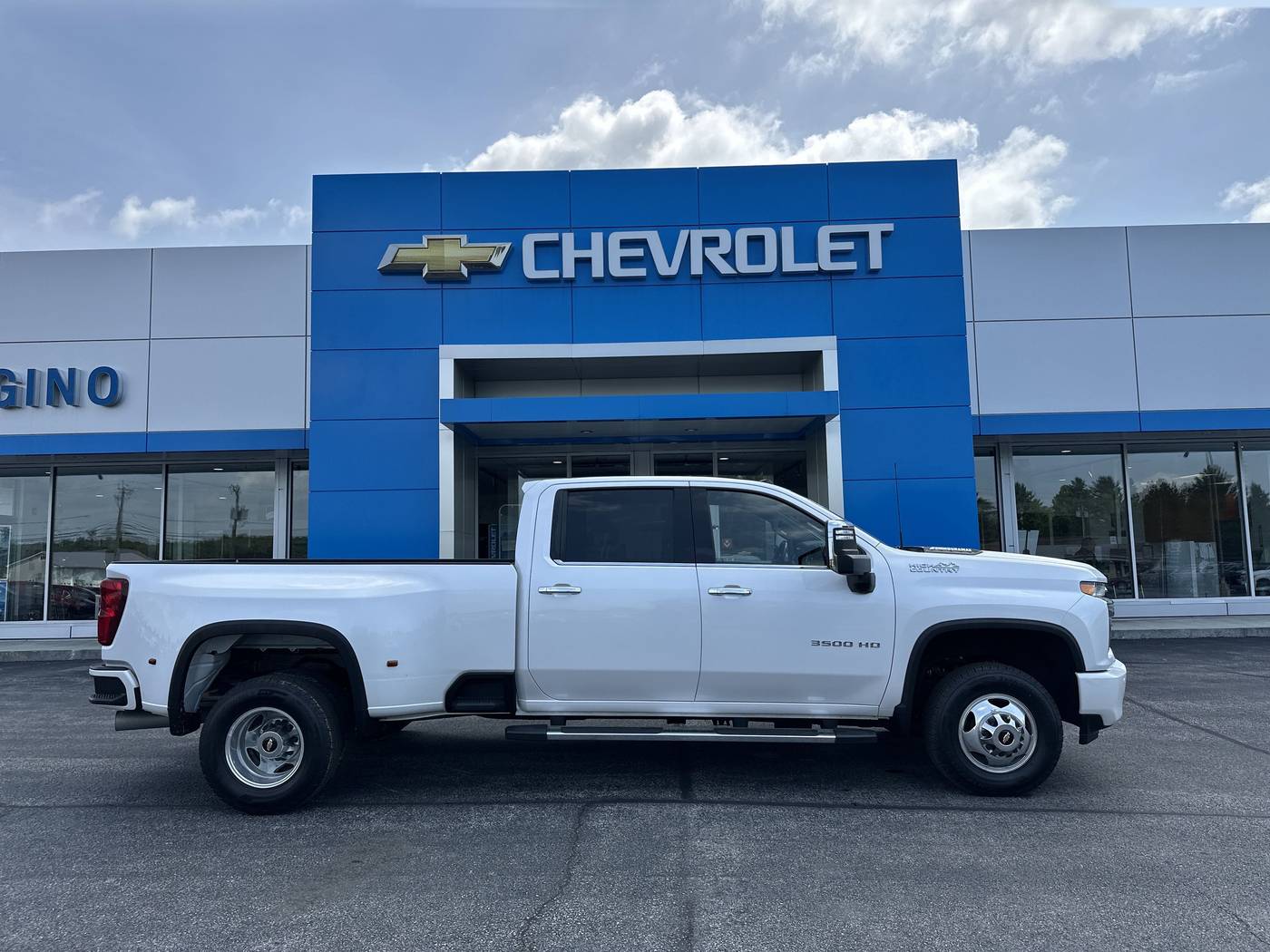 2022 Chevrolet Silverado 3500HD High Country — Pickup Truck — 33,440 mi — Amsterdam, NY