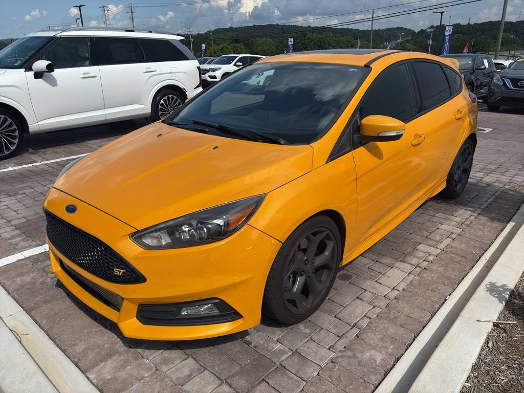 2015 Ford Focus ST — Hatchback — 93,799 mi — Knoxville, TN