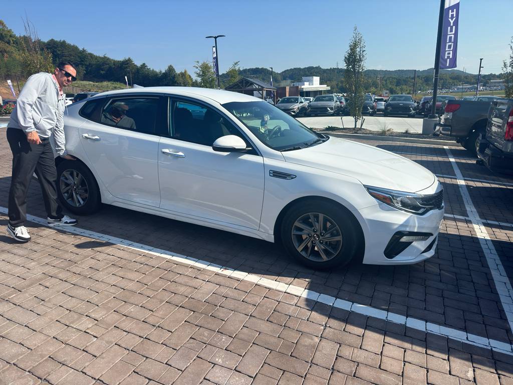 2019 Kia Optima LX — Sedan — 104,138 mi — Knoxville, TN