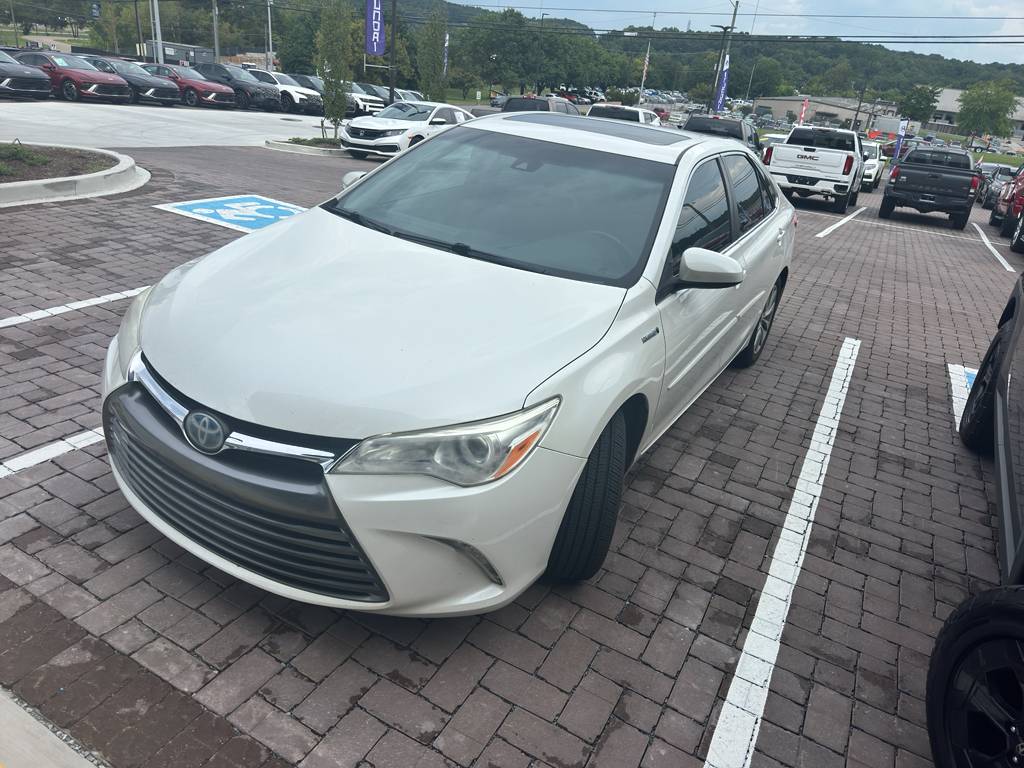 2015 Toyota Camry Hybrid XLE — Sedan — 196,996 mi — Knoxville, TN