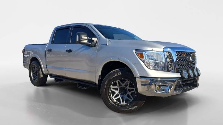 2018 Nissan Titan SV — Pickup Truck — 48,554 mi — Knoxville, TN