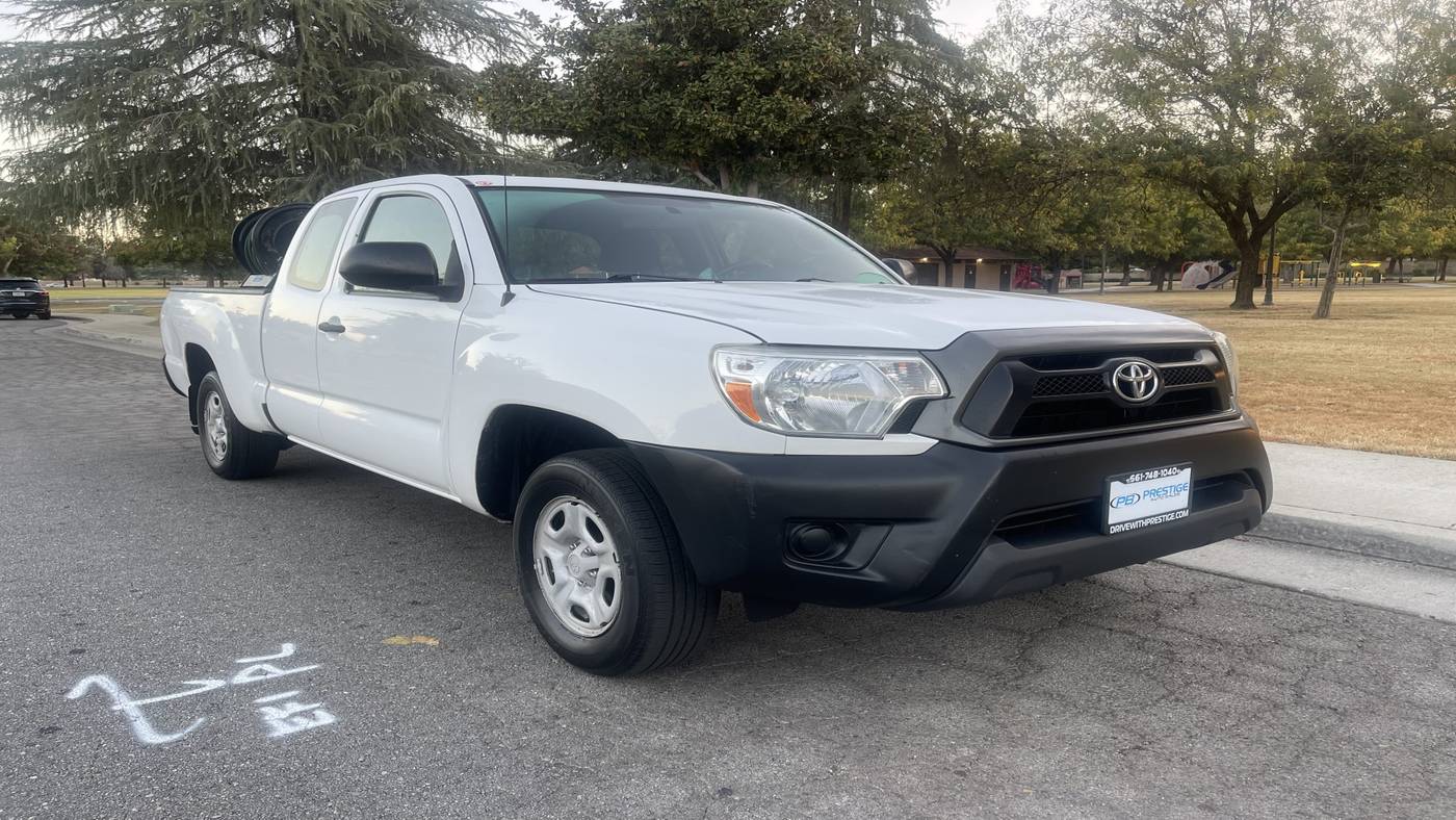 2015 Toyota Tacoma Base — Pickup Truck — 153,751 mi — Bakersfield, CA