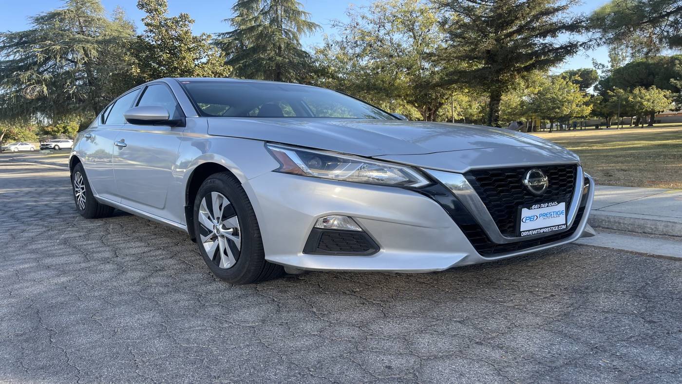 2020 Nissan Altima S — Sedan — 82,687 mi — Bakersfield, CA