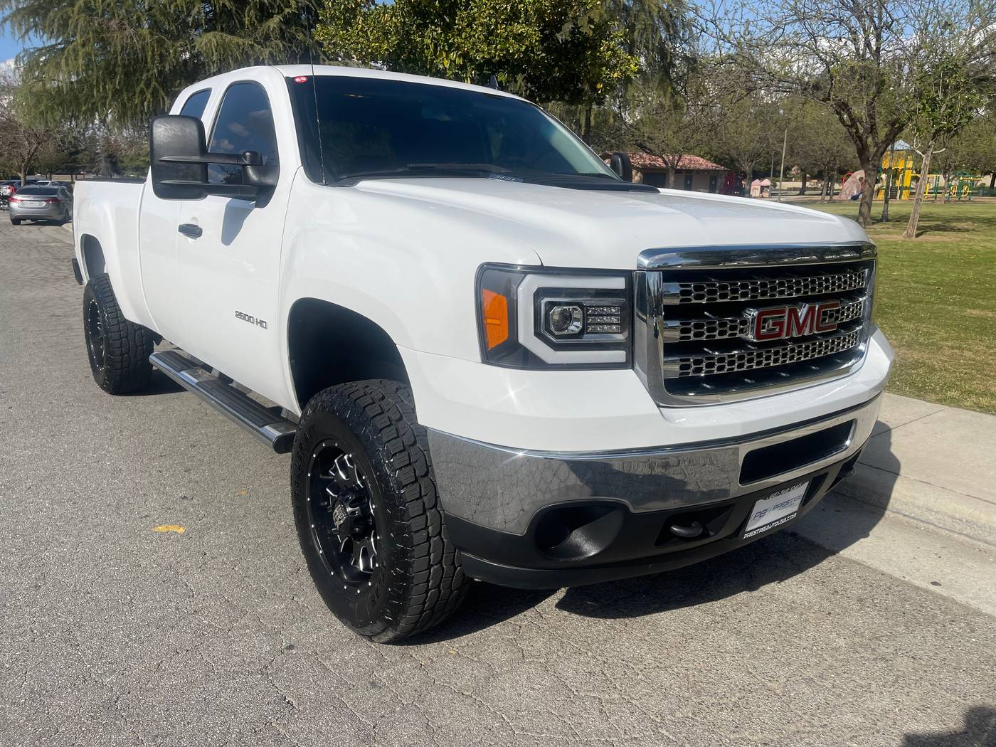 2012 GMC Sierra 2500HD SLE — Pickup Truck — 145,303 mi — Bakersfield, CA