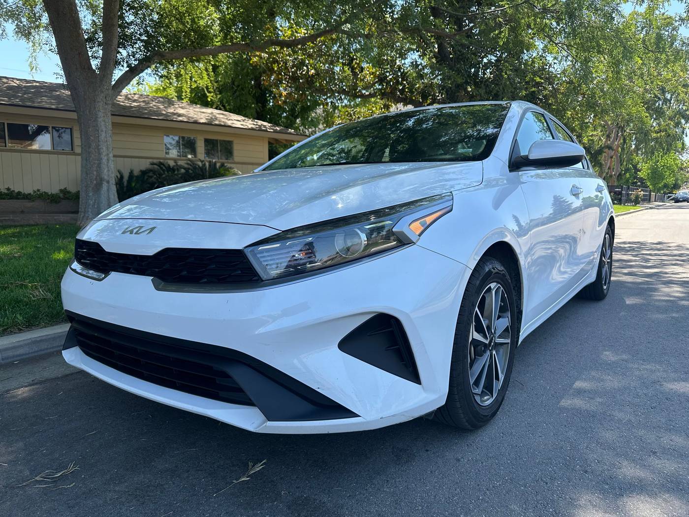 2023 Kia Forte LXS — Sedan — 60,268 mi — Bakersfield, CA