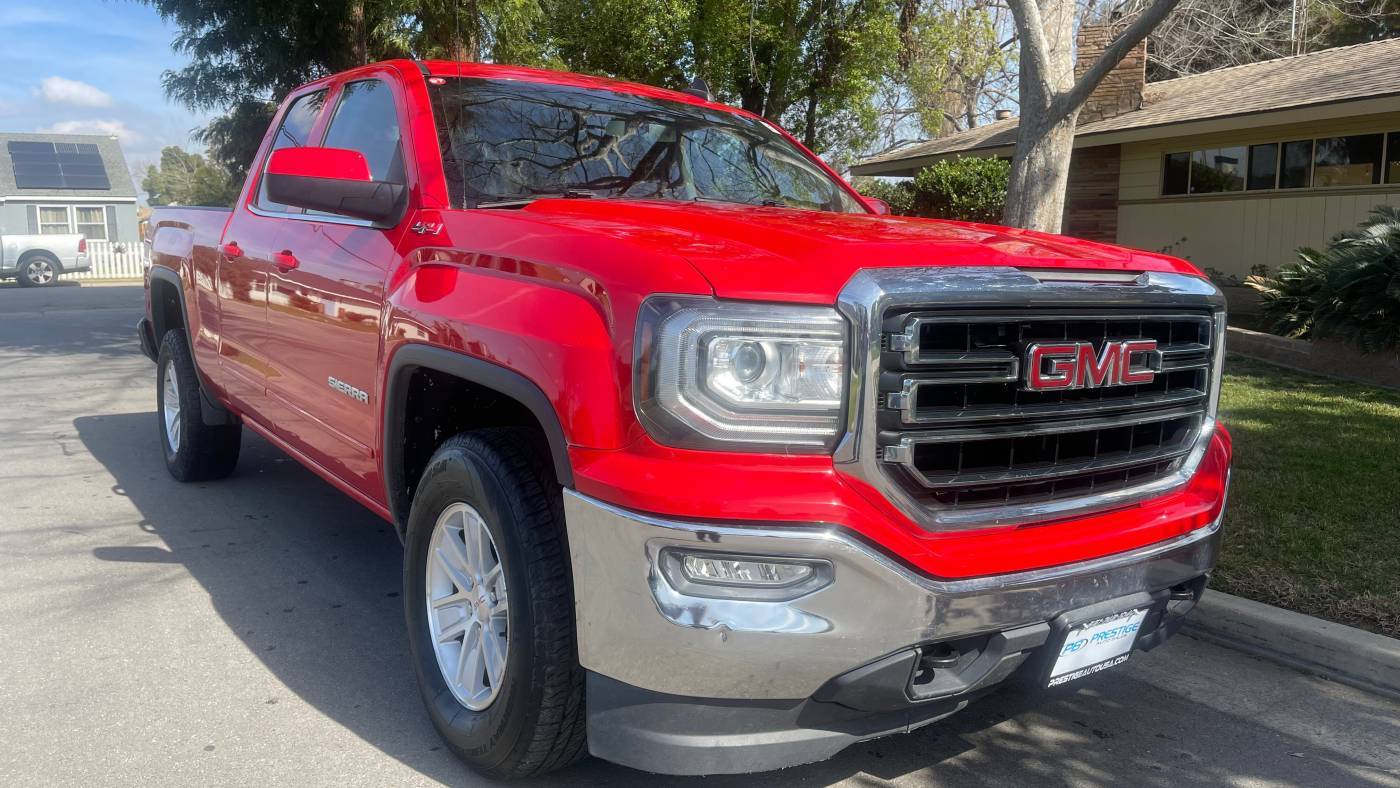 2017 GMC Sierra 1500 SLE — Pickup Truck — 105,795 mi — Bakersfield, CA