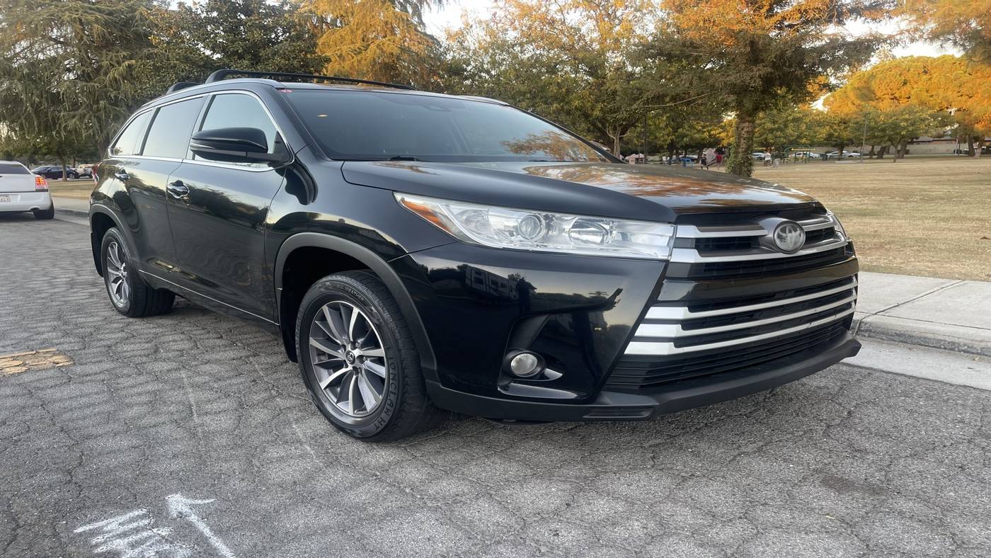 2018 Toyota Highlander XLE — SUV — 97,051 mi — Bakersfield, CA