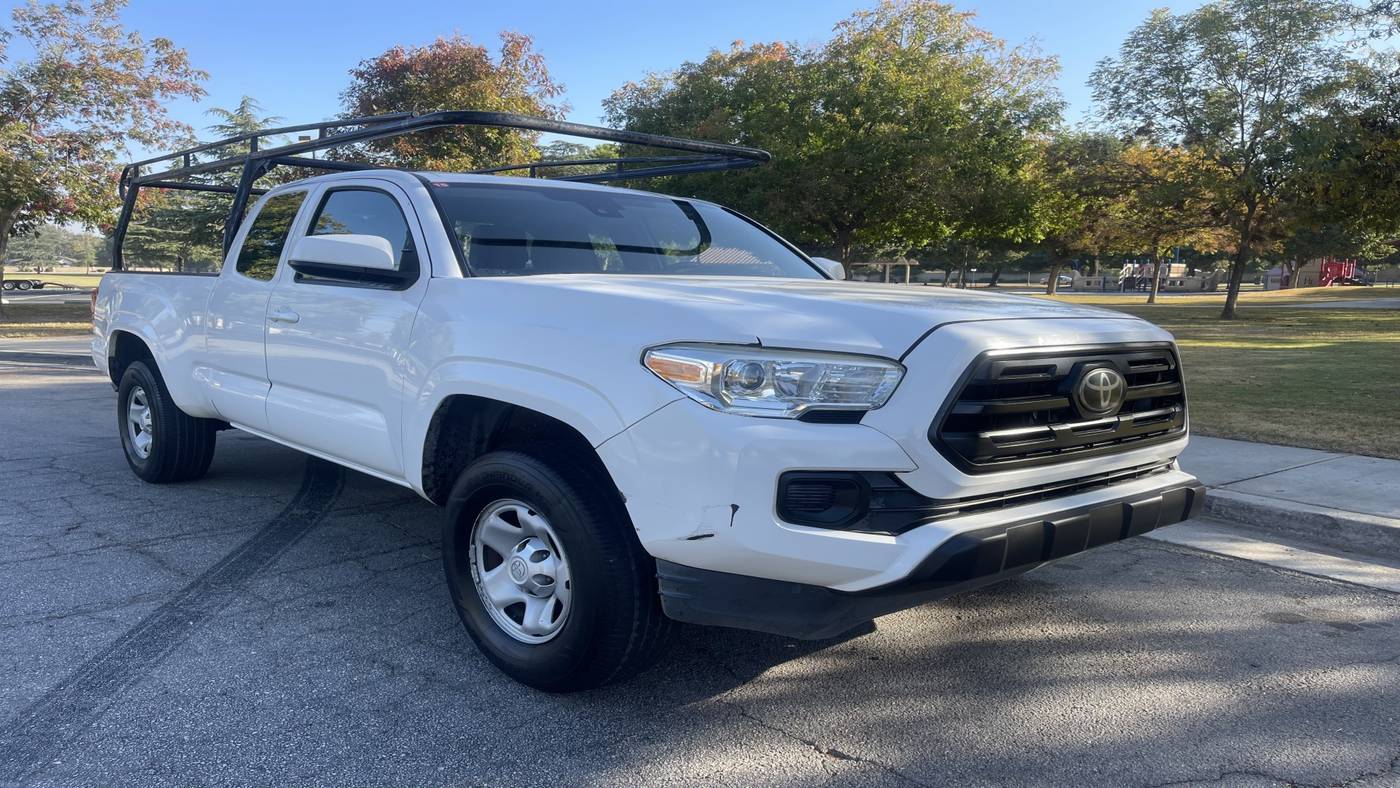 2018 Toyota Tacoma SR — Pickup Truck — 130,086 mi — Bakersfield, CA