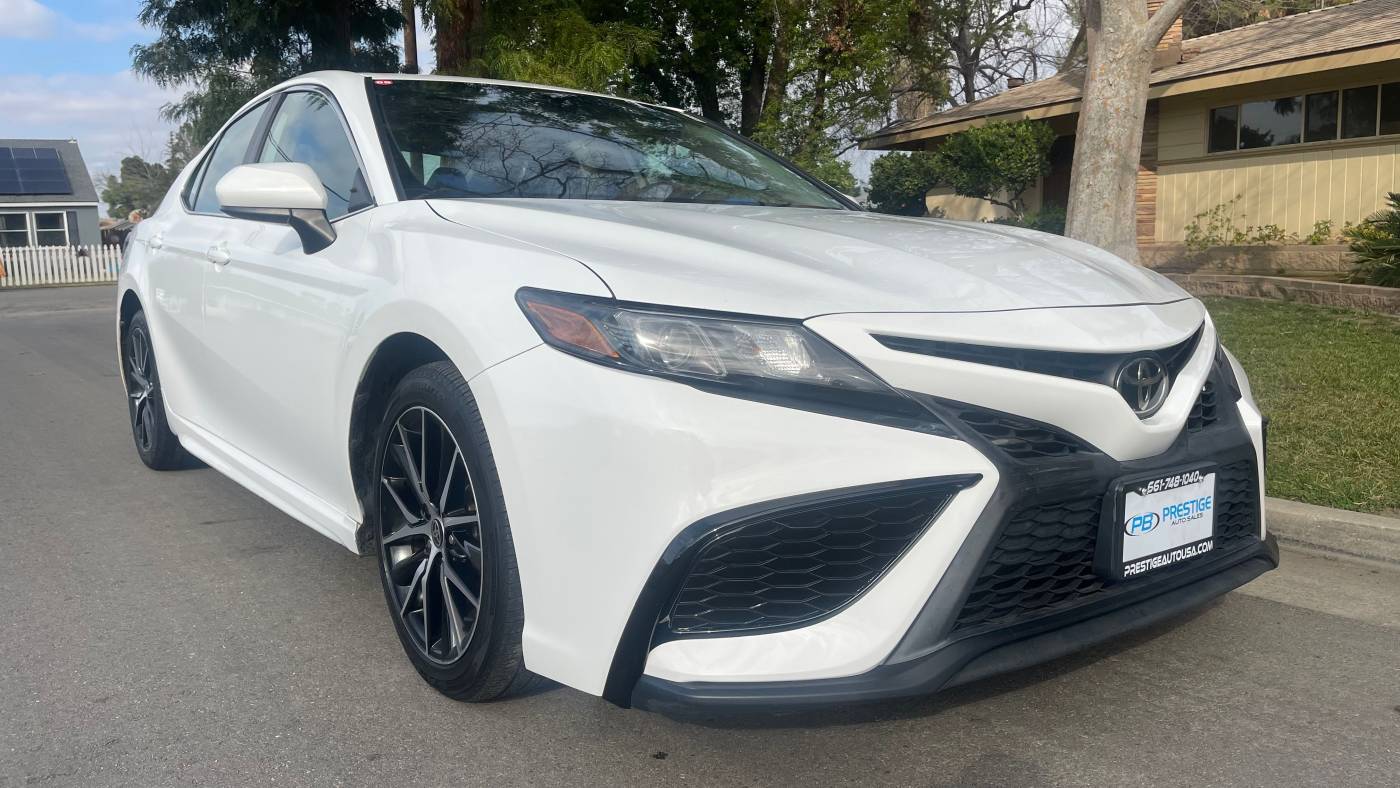 2021 Toyota Camry SE — Sedan — 62,297 mi — Bakersfield, CA