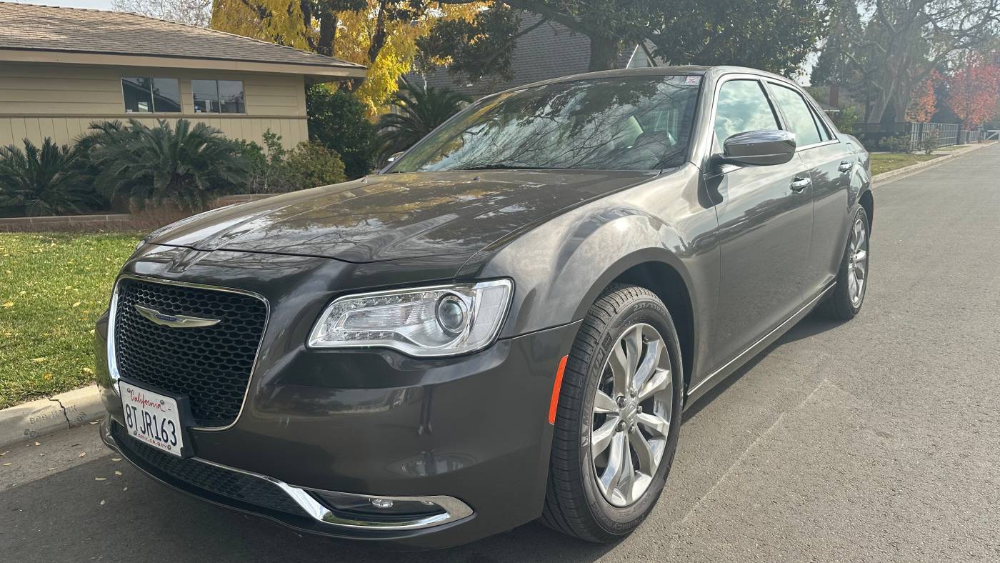 2019 Chrysler 300 Limited — Sedan — 66,149 mi — Bakersfield, CA