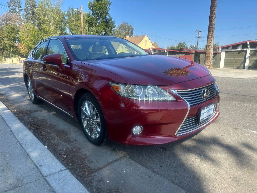 2013 Lexus ES ES 350 — Sedan — 141,320 mi — Bakersfield, CA