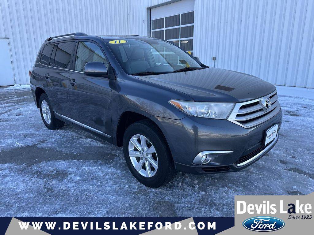 2011 Toyota Highlander SE V6 — SUV — 93,099 mi — Devils Lake, ND