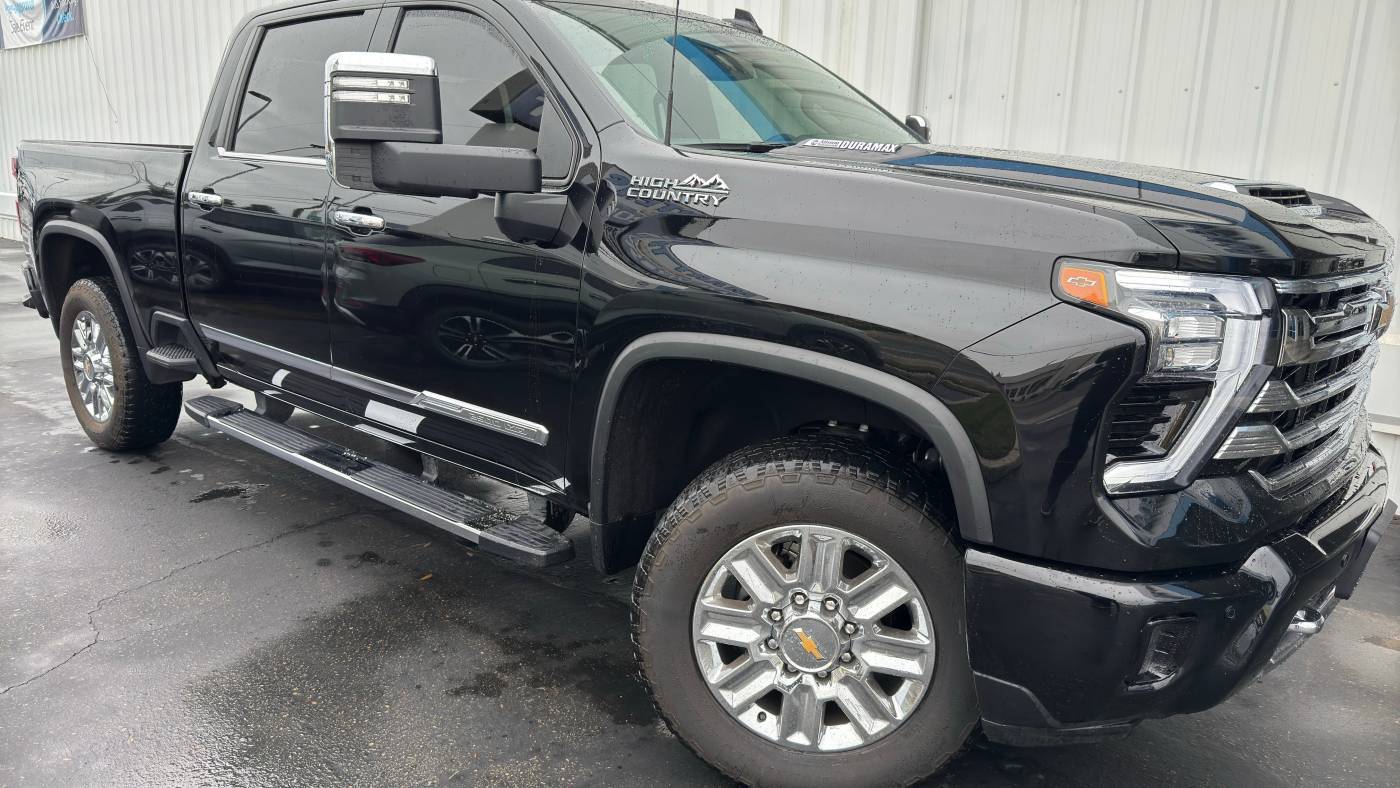 2024 Chevrolet Silverado 2500HD High Country — Pickup Truck — 18,556 mi — Reedley, CA