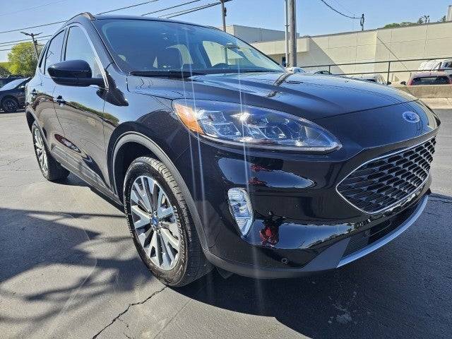 2022 Ford Escape Titanium — SUV — 13,458 mi — Marion, OH