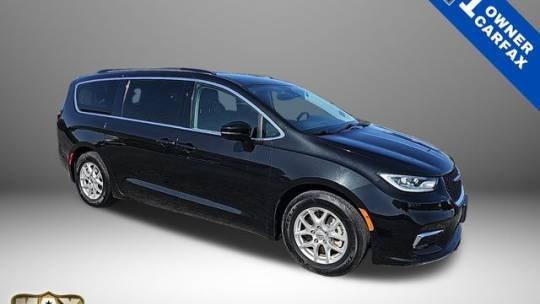 2022 Chrysler Pacifica Touring L — Minivan — 77,244 mi — Nevada, MO