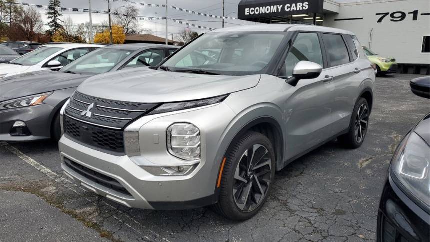 2023 Mitsubishi Outlander SE — SUV — 53,575 mi — Saginaw, MI