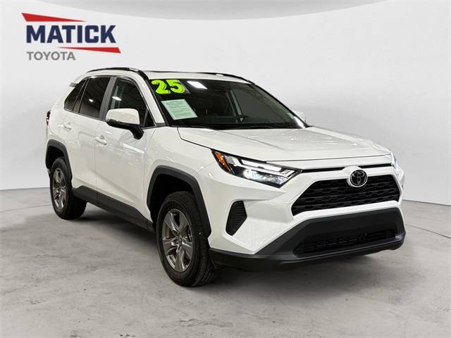 2025 Toyota RAV4 XLE — SUV — 2,259 mi — Macomb, MI