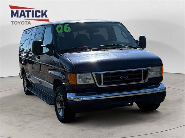2006 Ford Econoline Wagon E-150 XL — Passenger Van — 137,712 mi — Macomb, MI