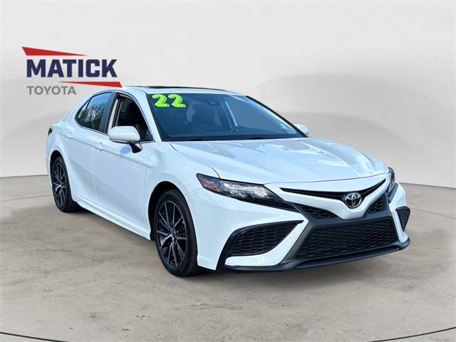 2022 Toyota Camry SE — Sedan — 12,913 mi — Macomb, MI