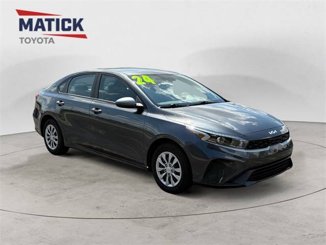 2024 Kia Forte LX — Sedan — 15,555 mi — Macomb, MI