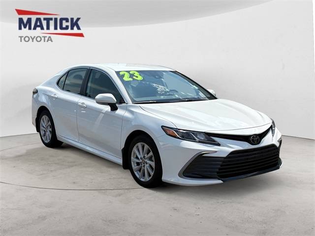 2023 Toyota Camry LE — Sedan — 7,716 mi — Macomb, MI