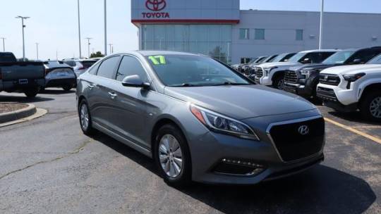 2017 Hyundai Sonata Hybrid SE — Sedan — 121,048 mi — Macomb, MI