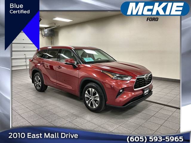 2022 Toyota Highlander XLE — SUV — 11,186 mi — Rapid City, SD