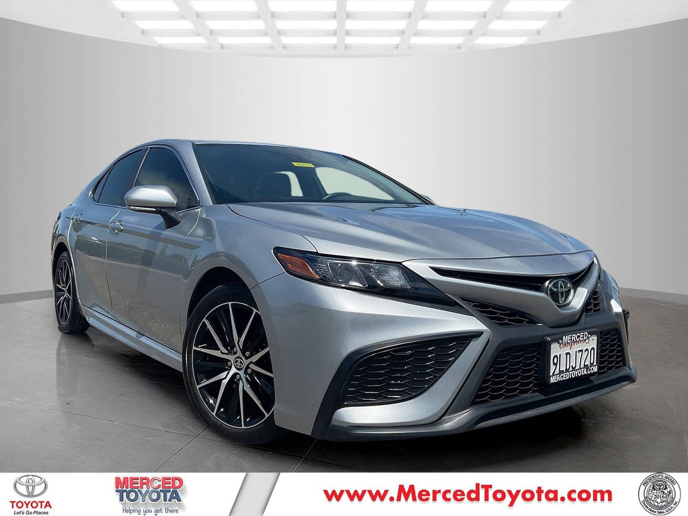 2024 Toyota Camry SE — Sedan — 25,631 mi — Merced, CA