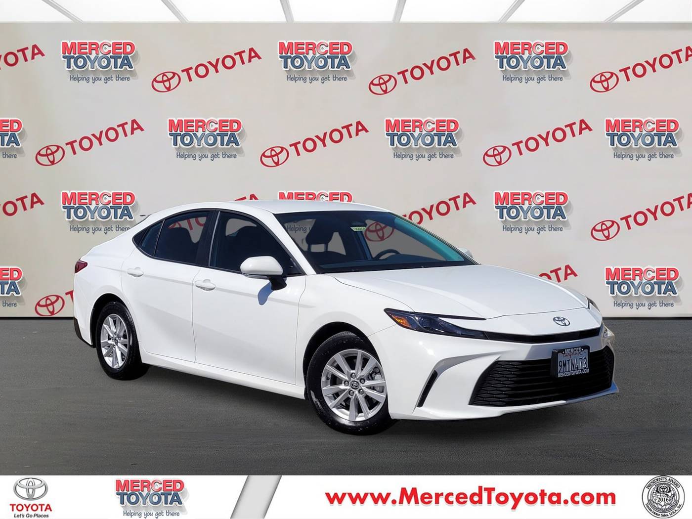 2025 Toyota Camry LE — Sedan — 32,313 mi — Merced, CA