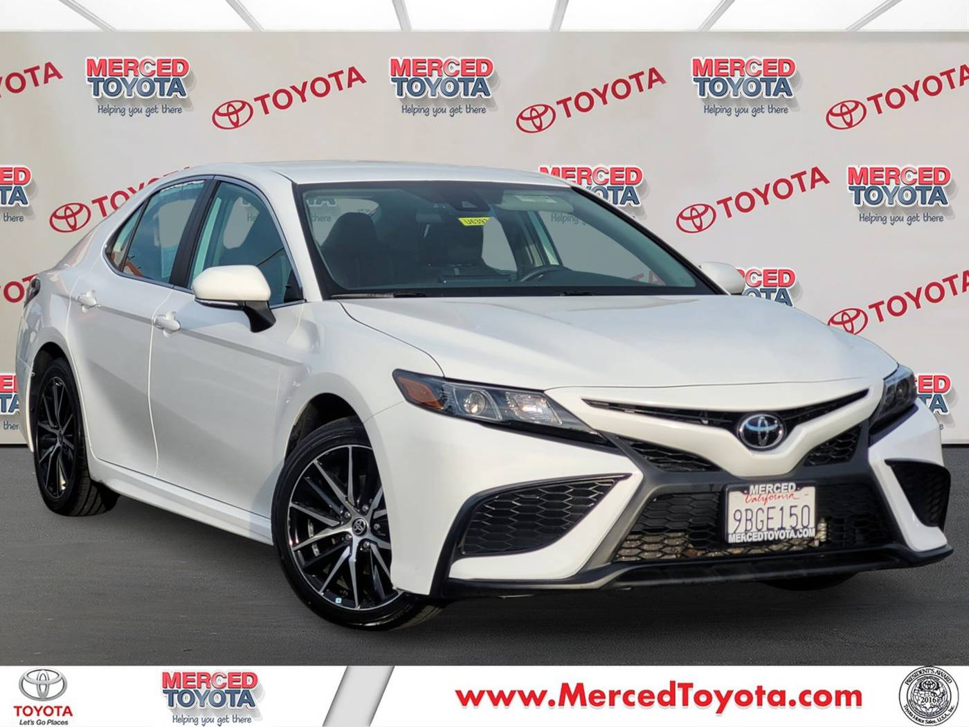 2022 Toyota Camry SE — Sedan — 38,171 mi — Merced, CA